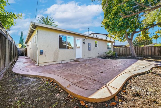 2535 Crystal Drive, Santa Clara, CA 95051