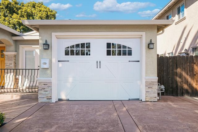 2535 Crystal Drive, Santa Clara, CA 95051
