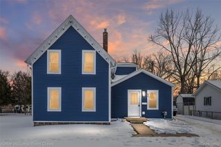 90 Mill Street, Lapeer, MI 48446