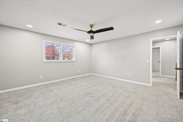 115 Oglewood Drive, Simpsonville, SC 29681