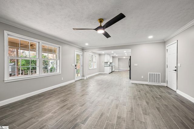 115 Oglewood Drive, Simpsonville, SC 29681