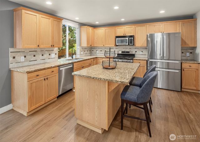 22418 SE 281st Street, Maple Valley, WA 98038