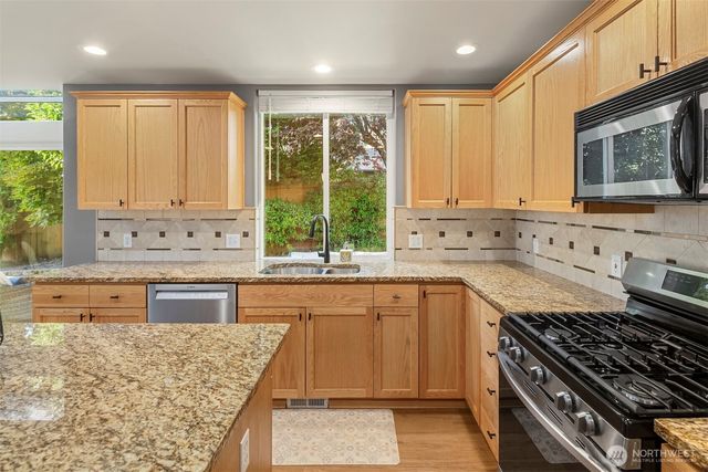 22418 SE 281st Street, Maple Valley, WA 98038
