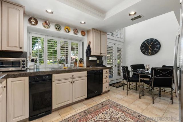 623 Camino Catalina, Solana Beach, CA 92075