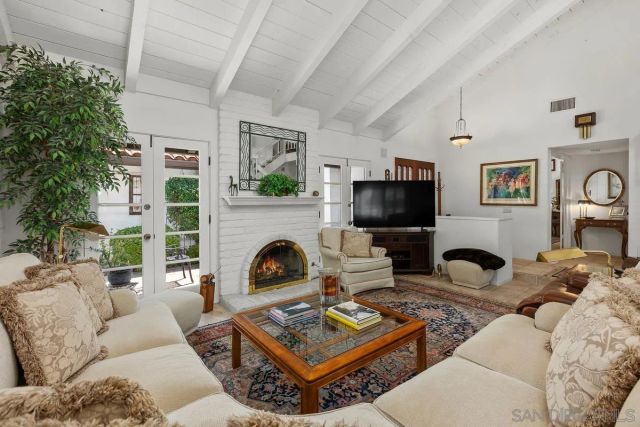 623 Camino Catalina, Solana Beach, CA 92075