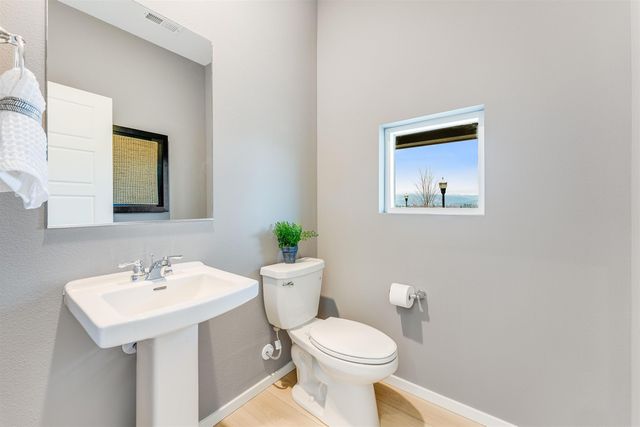 2587 N Swainson Ln, Liberty Lake, WA 99019