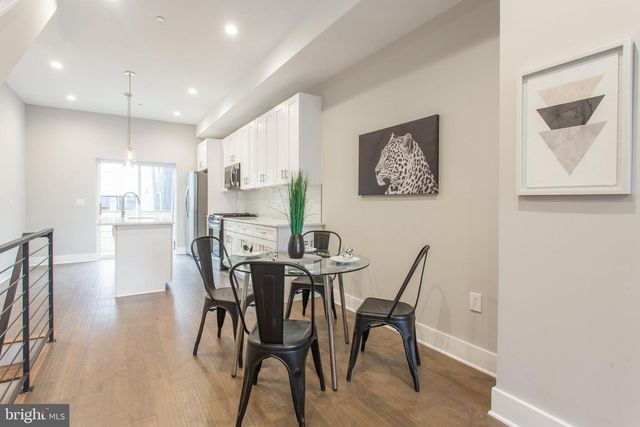 542 PIERCE ST, Philadelphia, PA 19148