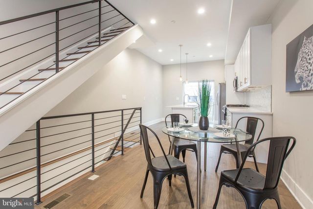 542 PIERCE ST, Philadelphia, PA 19148