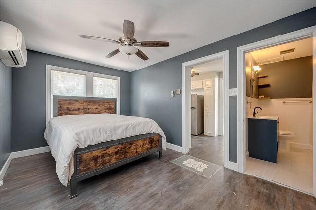 415 Fairbanks - Garage Apartment A Street Garage, Houston, TX 77009