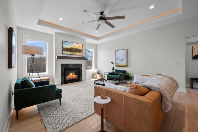 3925 Noah Court NW, Prior Lake, MN 55372