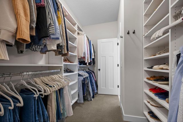 3925 Noah Court NW, Prior Lake, MN 55372