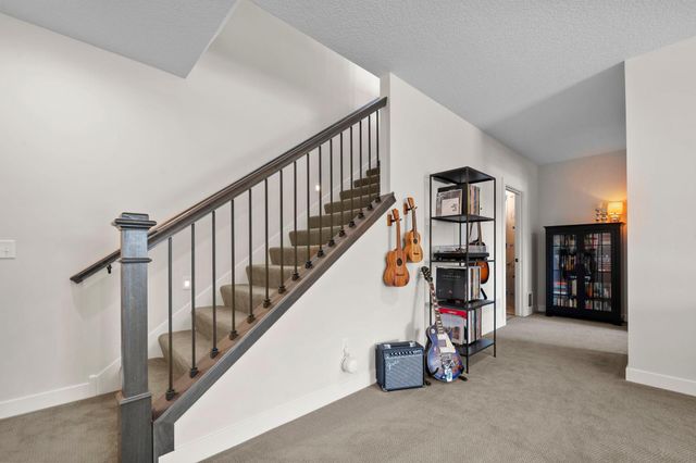 3925 Noah Court NW, Prior Lake, MN 55372