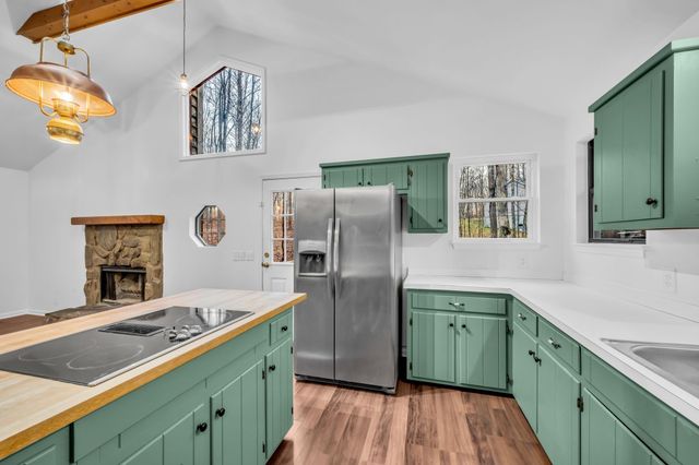 1017 Yellow Hammer Dr, Kingston Springs, TN 37082