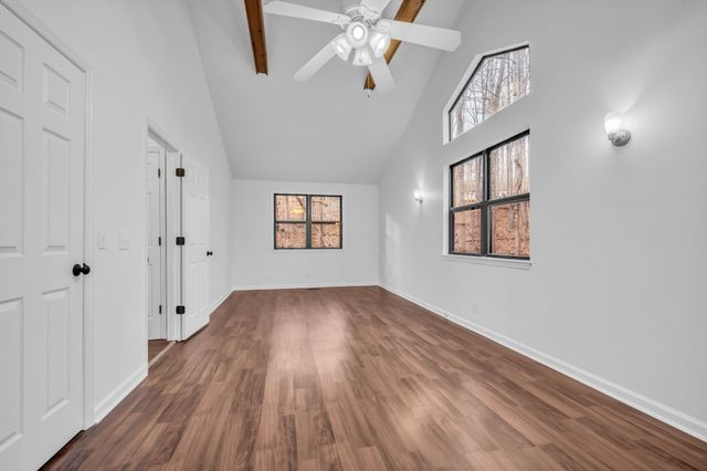 1017 Yellow Hammer Dr, Kingston Springs, TN 37082