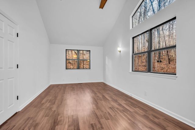 1017 Yellow Hammer Dr, Kingston Springs, TN 37082