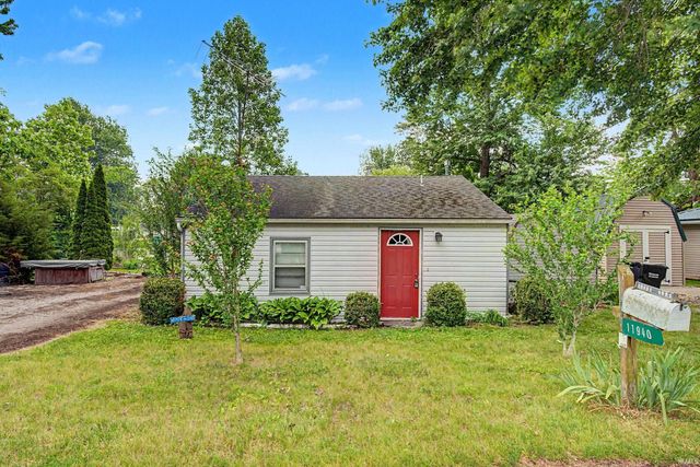 11940 E 690, Hudson, IN 46747