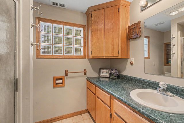 11940 E 690, Hudson, IN 46747