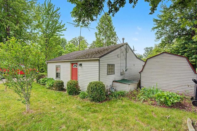 11940 E 690, Hudson, IN 46747