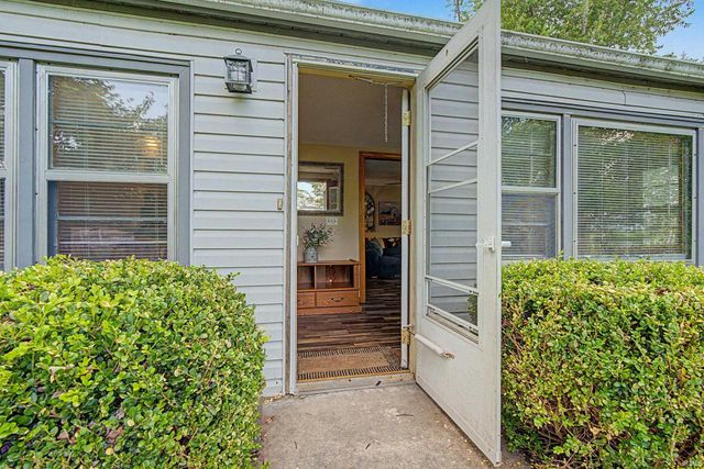 11940 E 690, Hudson, IN 46747
