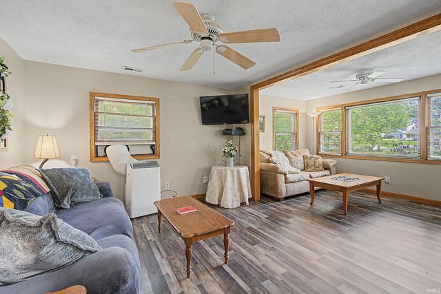 11940 E 690, Hudson, IN 46747