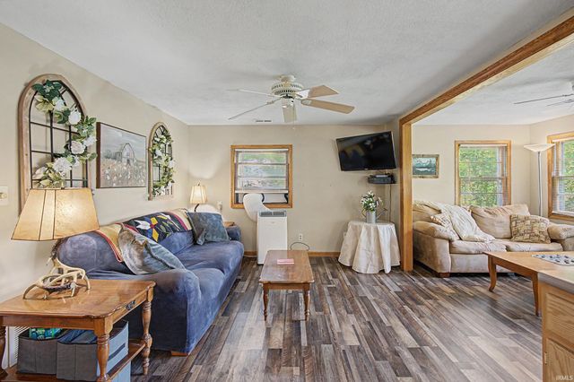 11940 E 690, Hudson, IN 46747