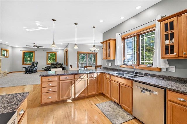 1018 Tamarack Way, Verona, WI 53593