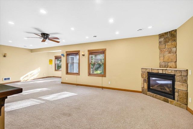 1018 Tamarack Way, Verona, WI 53593
