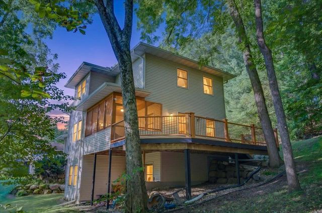 1018 Tamarack Way, Verona, WI 53593