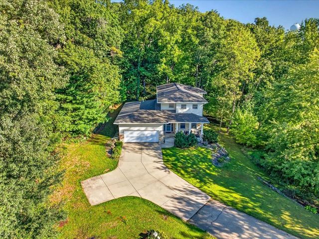 1018 Tamarack Way, Verona, WI 53593