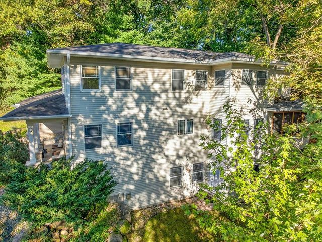 1018 Tamarack Way, Verona, WI 53593