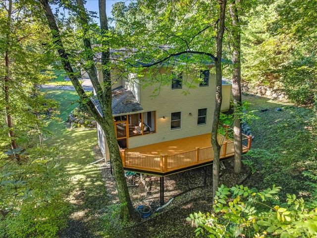 1018 Tamarack Way, Verona, WI 53593