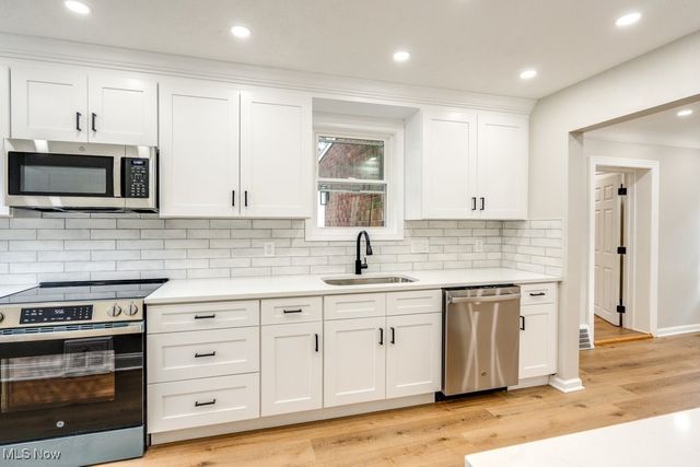 4015 Bayard, South Euclid, OH 44121