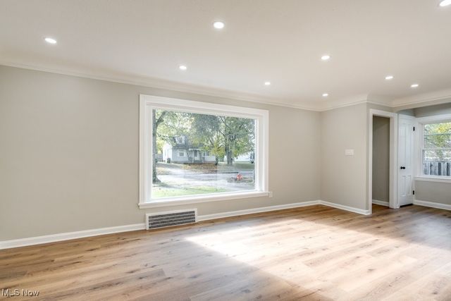 4015 Bayard, South Euclid, OH 44121