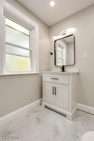 4015 Bayard, South Euclid, OH 44121