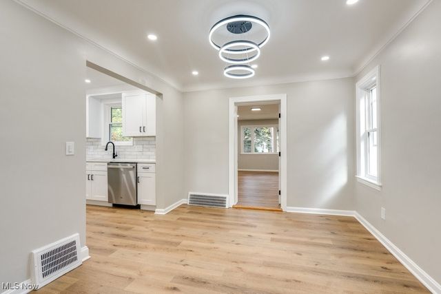 4015 Bayard, South Euclid, OH 44121