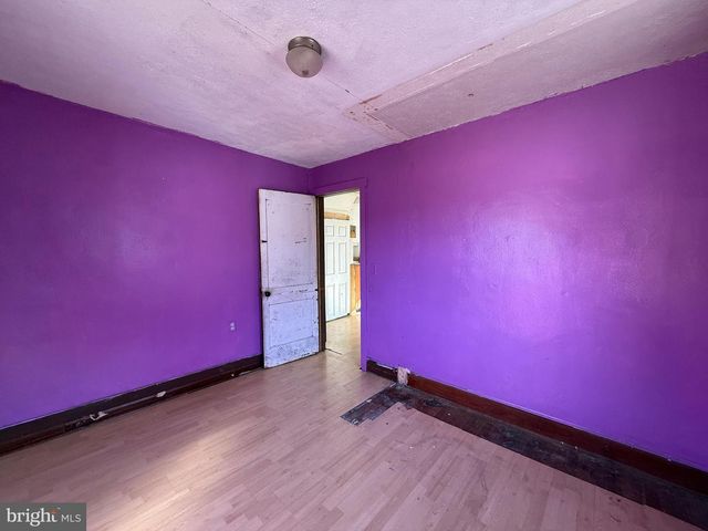 558 MARTINSBURG RD, Berkeley Springs, WV 25411