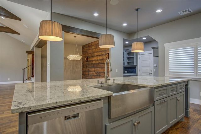 2400 Old Creek Road, Edmond, OK 73034