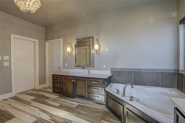 2400 Old Creek Road, Edmond, OK 73034