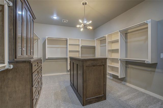 2400 Old Creek Road, Edmond, OK 73034