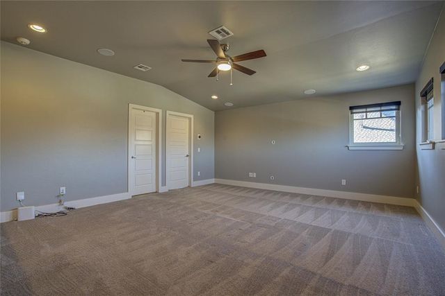 2400 Old Creek Road, Edmond, OK 73034