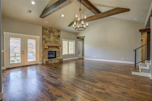 2400 Old Creek Road, Edmond, OK 73034