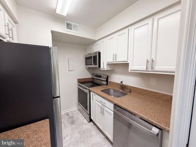 3820 V ST SE, Washington, DC 20020