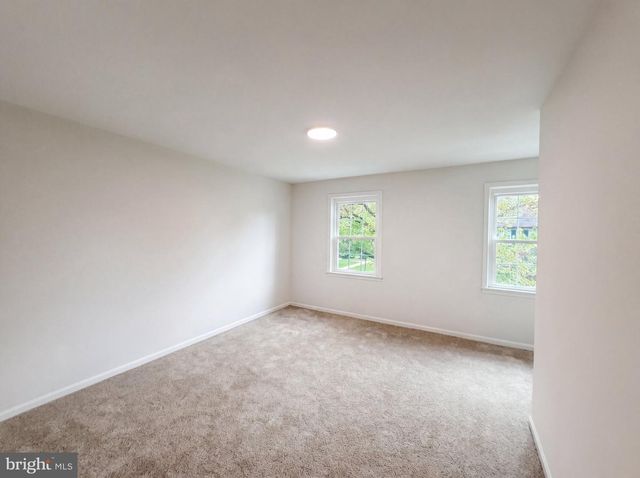 3820 V ST SE, Washington, DC 20020