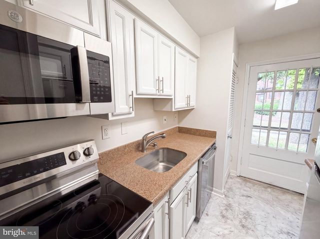 3820 V ST SE, Washington, DC 20020