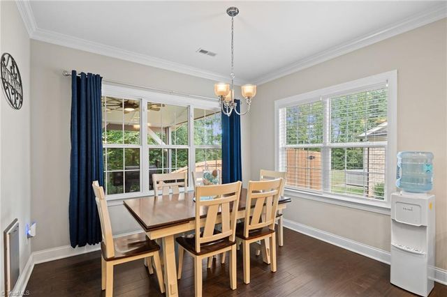 405 Meadowfield Run, Clemmons, NC 27012