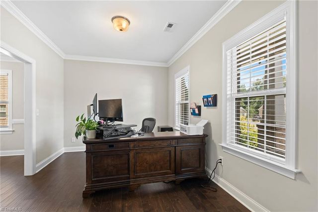 405 Meadowfield Run, Clemmons, NC 27012