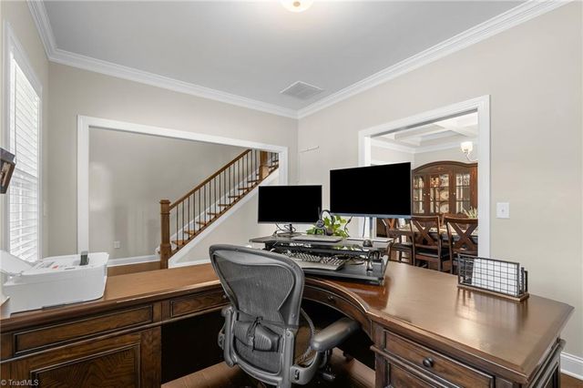 405 Meadowfield Run, Clemmons, NC 27012