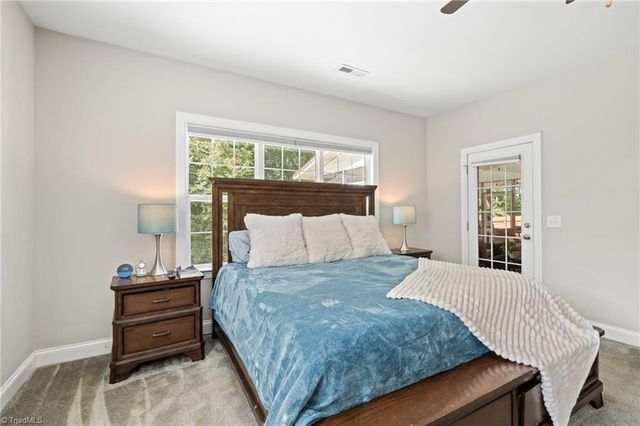 405 Meadowfield Run, Clemmons, NC 27012