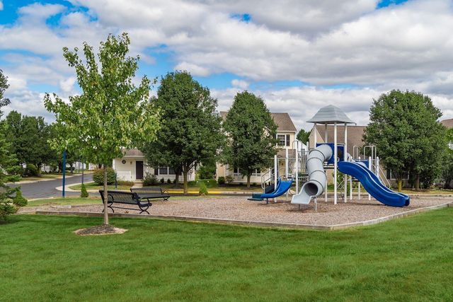 1354 HEPATICA Street, 29, Blacklick, OH 43004