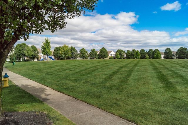 1354 HEPATICA Street, 29, Blacklick, OH 43004